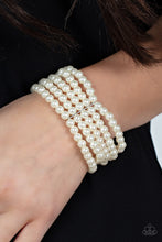 Load image into Gallery viewer, A Pearly Affair - White - Paparazzi Accessories
